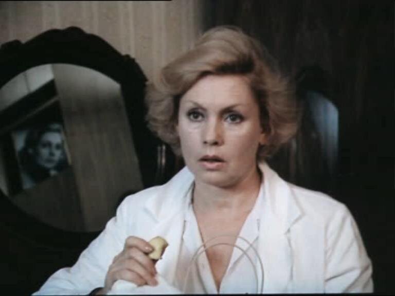 Фото с http://m.kino-teatr.ru/acter/album/589/166483.jpg