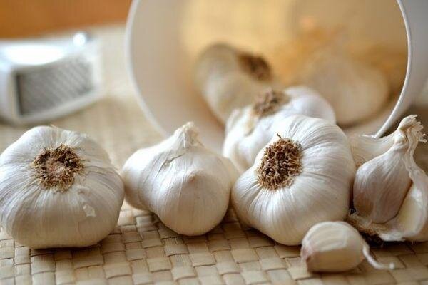 Головки чеснока