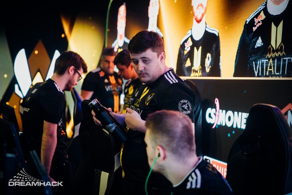 Фото через DreamHack 