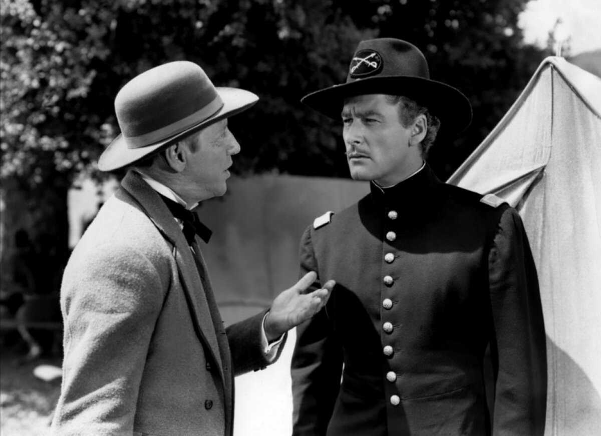 Эролл Флинн в роли генерала Кастера ("Они умерли на своих постах") 