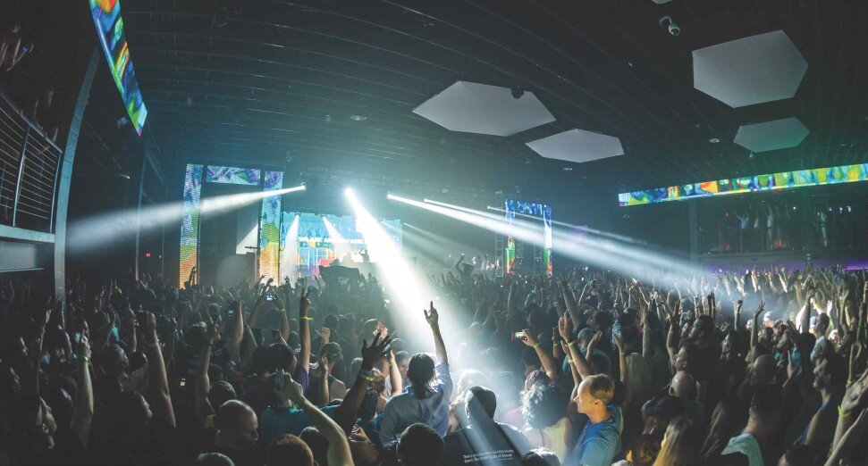 Впервые клуб попал в dj magazine топ-100 в 2013 году и занял там 38 место, с тех пор стремительно подымается вверх.