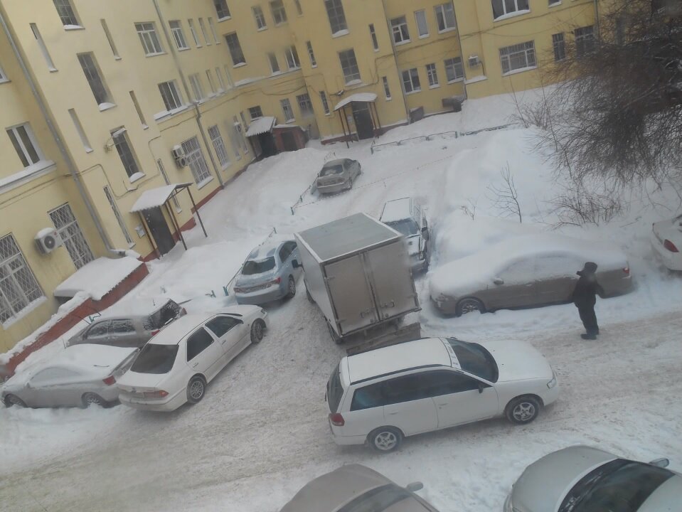 Вид из окон 2 этажа