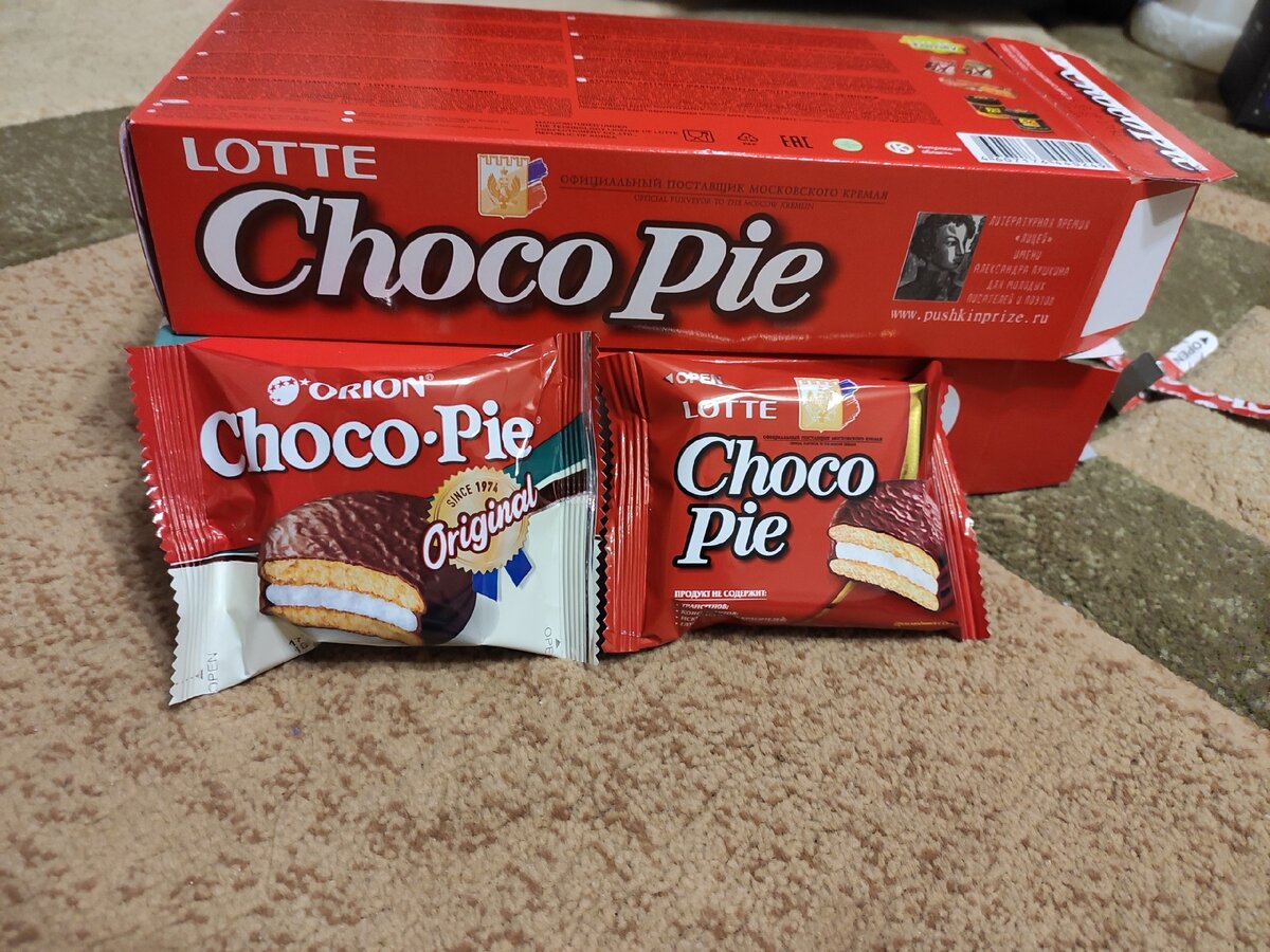 Чокопай орион и лотте. Чоко Пай Орион и Лотте. Орион Лотте Choco pie. Чокопай Лотте или Орион. Orion Choco pie и Lotte Choco.