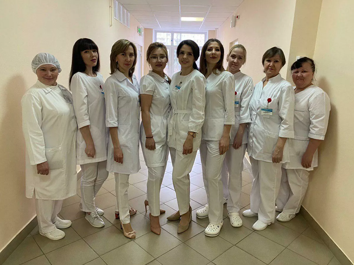 Медсестры инфекционной больницы