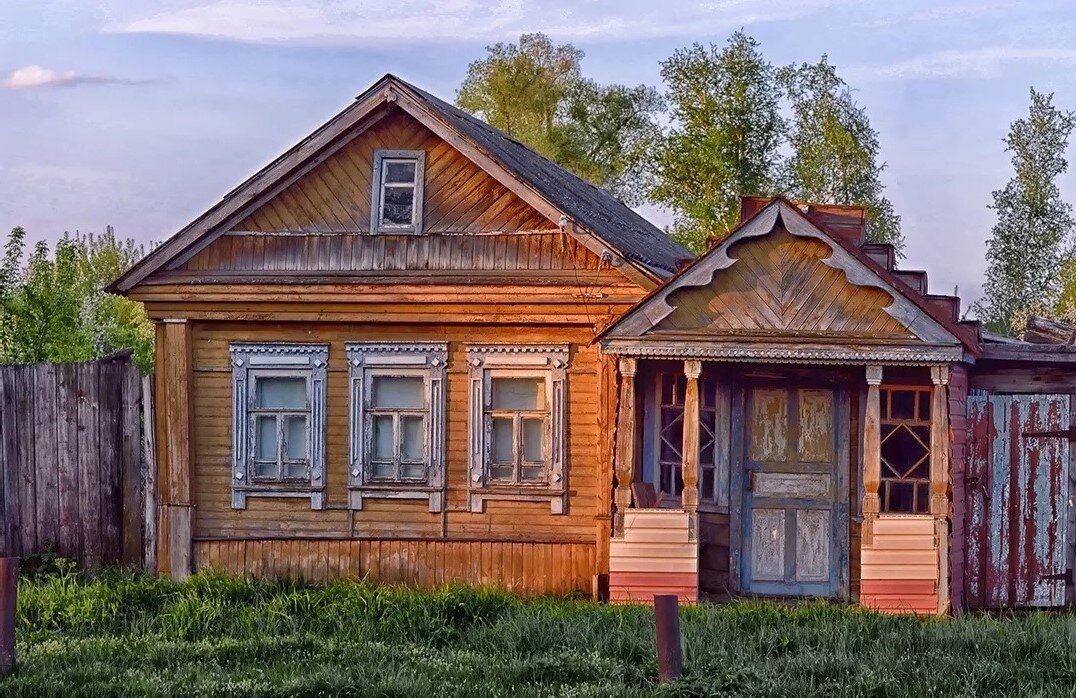 Удивляют наивные люди, которые хотят купить старые дома в деревне за дешево
