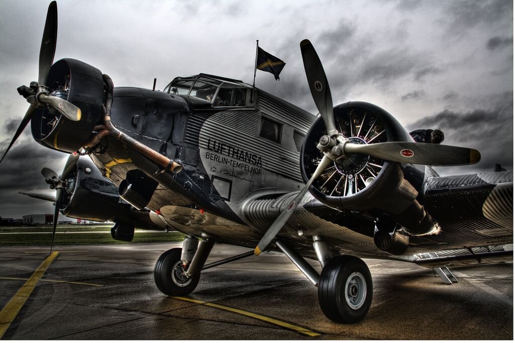 Ju 52. Junkers ju 52. Самолет Junkers ju- 52. Юнкерс ju52 самолет.