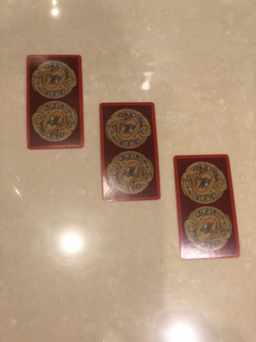 Слева направо: 1, 2, 3