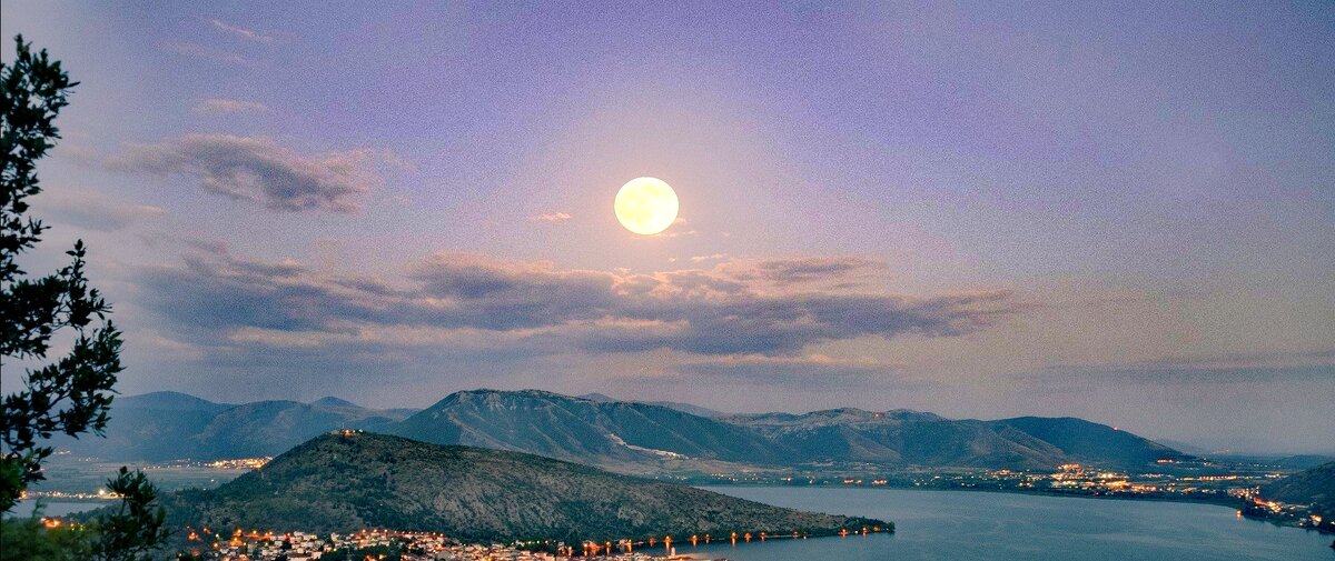 Исходное бесплатное изображение https://pixabay.com/images/id-4490068/