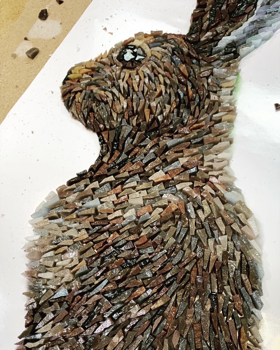 Фрагмент мозаики "Заяц" перед монтажом.