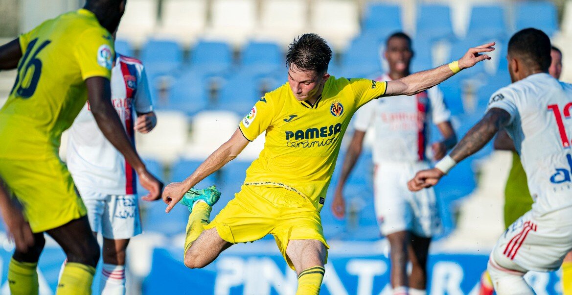 Никита Иосифов в дебютном матче за "Вильярреал"