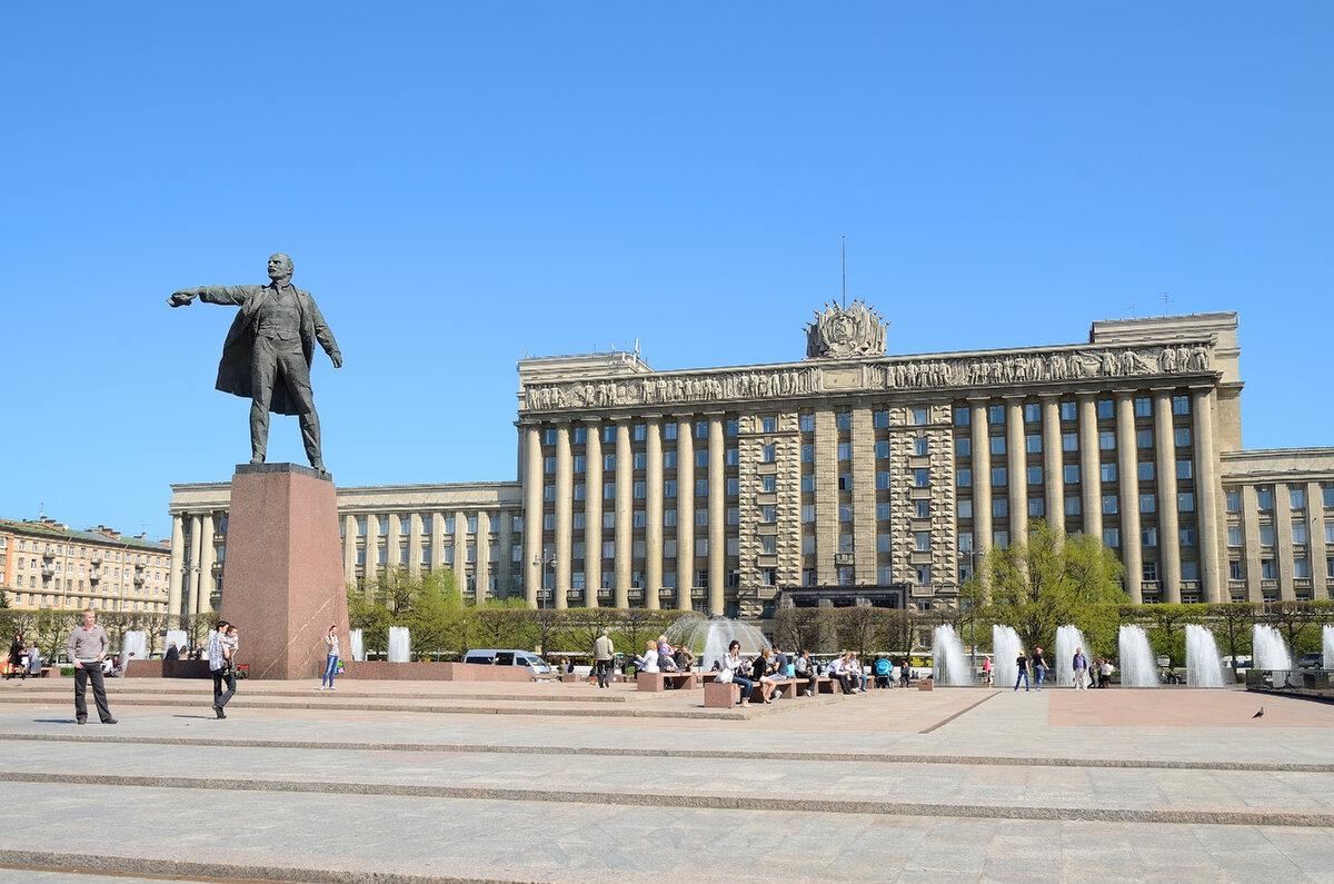 Московский район должен был стать новым центром города в советское время