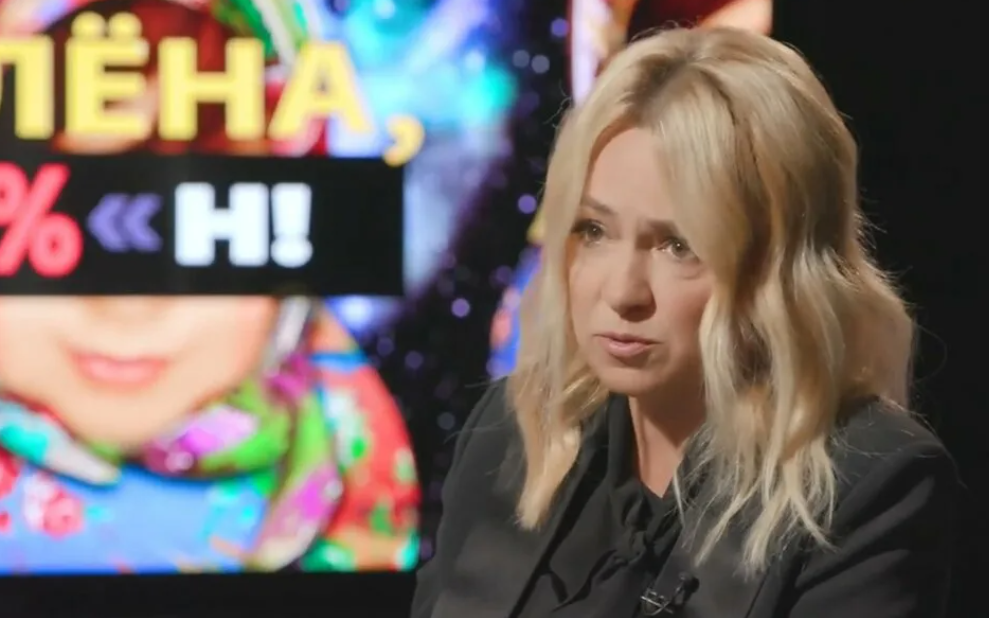 кадр интервью из шоу "Алена, Блин!"