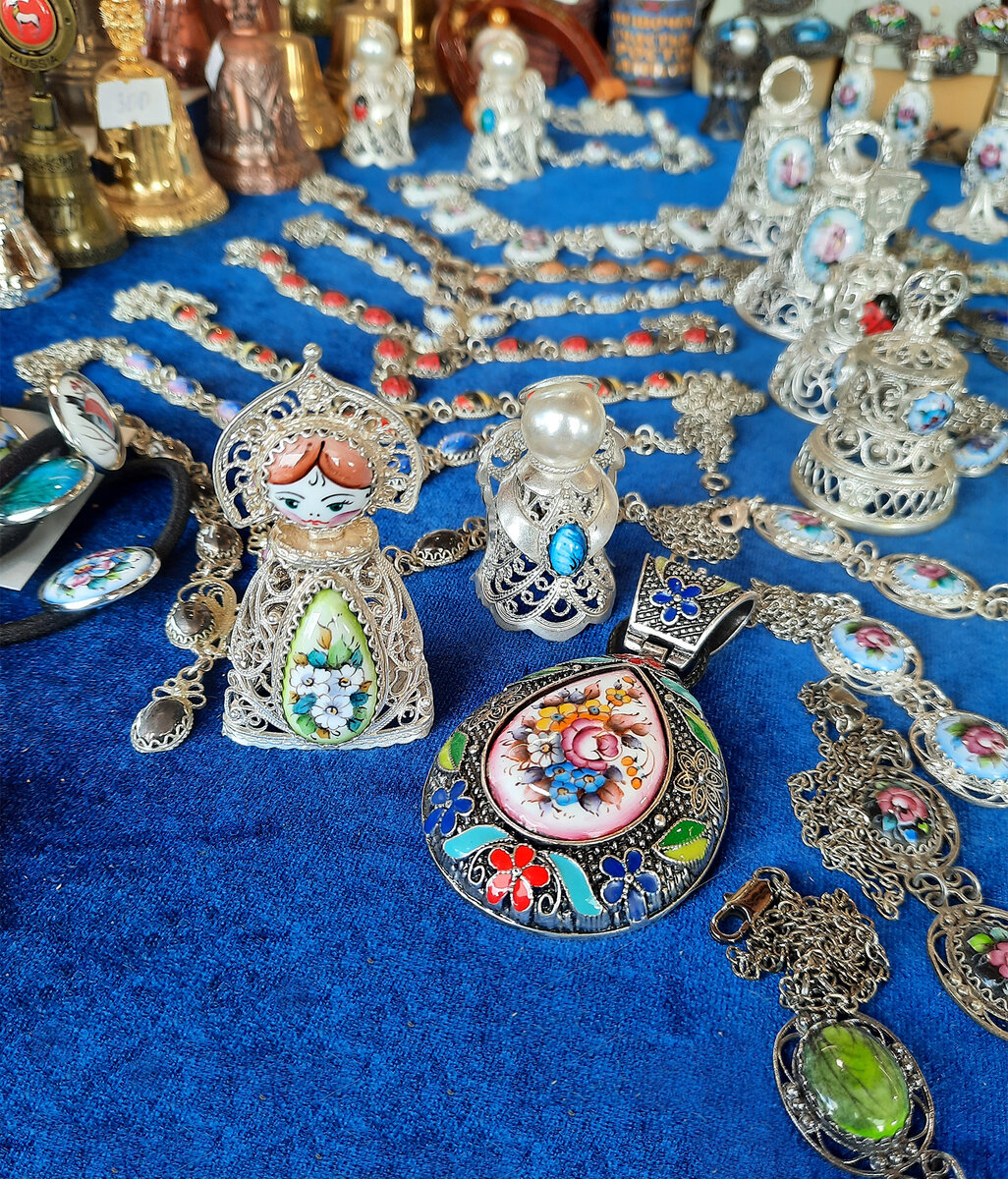 Ростов великий сувениры. Абхазские сувениры. Что можно привезти из ростова. Моя коллекция украшений. Сувениры с дона.