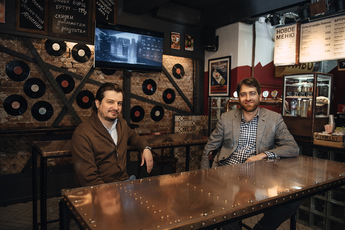 Владимир Семенюта и Павел Ачикян. Фото: Андрей Стекачев/Inc.