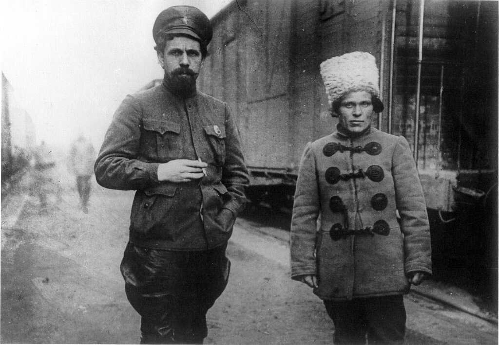 Ну явно ведь не временные союзы с большевиками... Источник фото: https://tito0107.livejournal.com