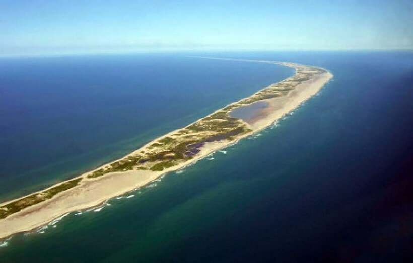 Мертвый остров состоит в основном из зыбучих песков. Фото mirtayn.ru