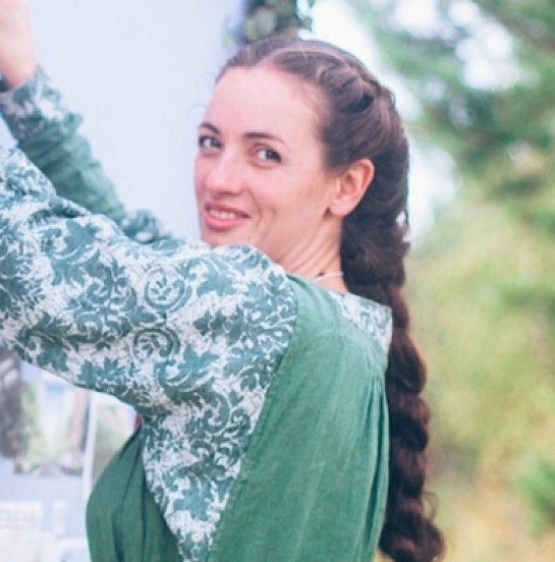    Сказитель  Дарья Кулькова Россия 
  