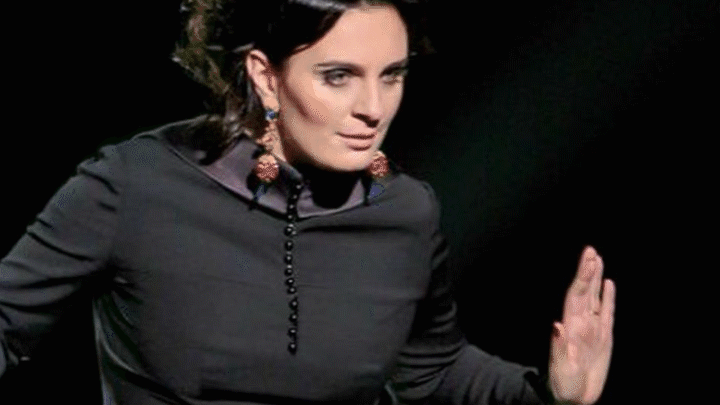 У Ваенги множество образов. На все вкусы. Народные вкусы.