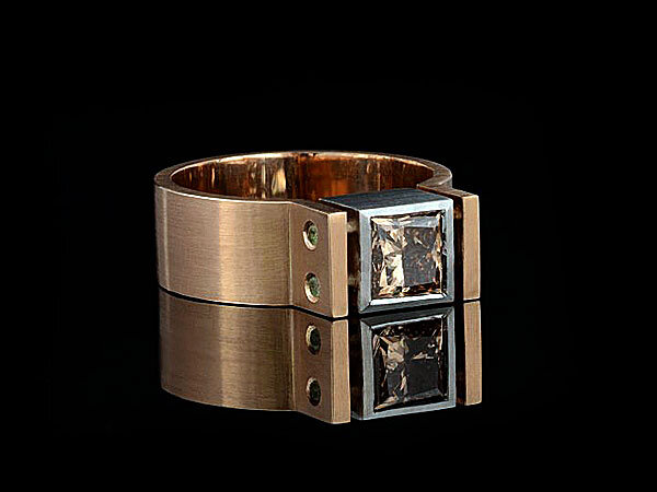 Источник фото: mccaul.com