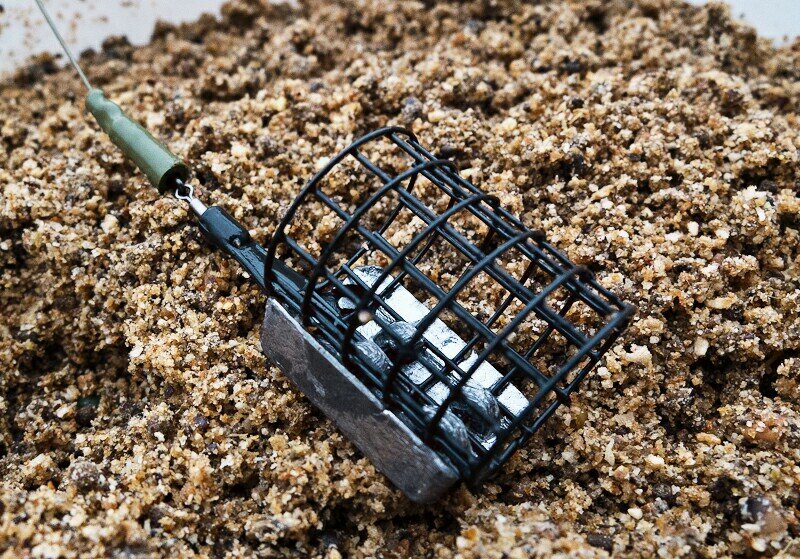 Прикормочная смесь с чесноком.