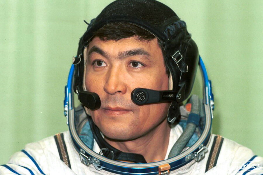 Космонавты казахстана