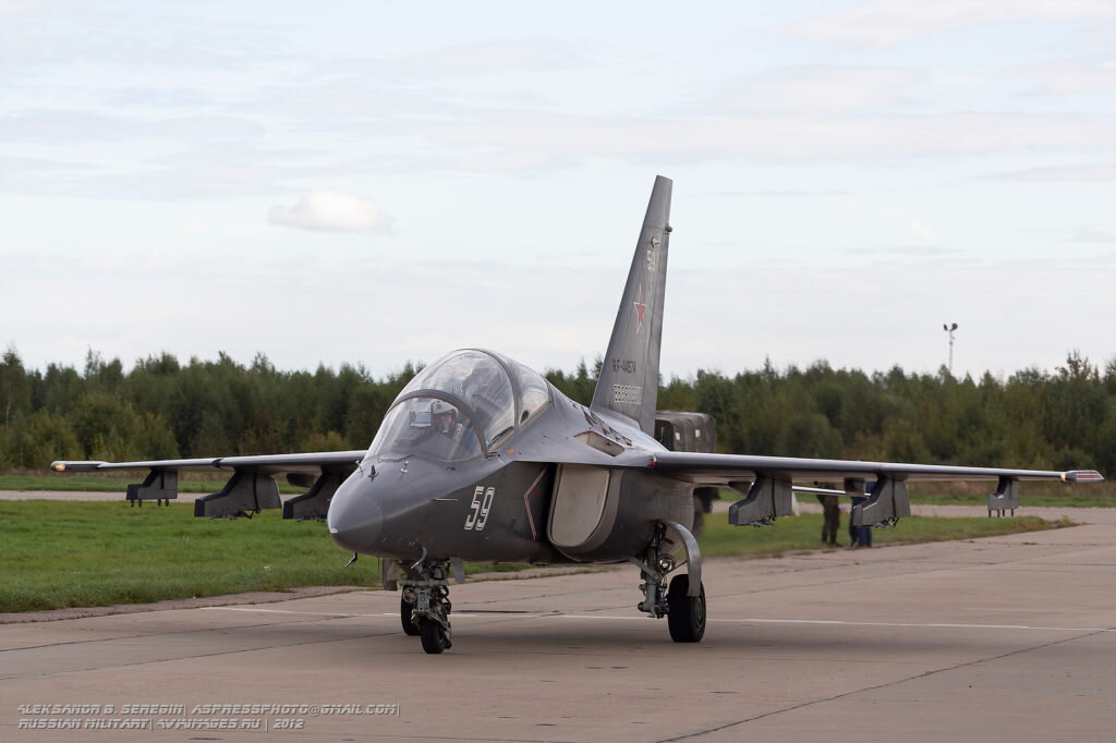    Як-130 (Yak-130), бортовой номер RF-44574, 10 августа 2016 года,  фотосъёмка на аэродроме в Кубинке, МО, фотокорреспондент Александр  Серёгин, 2016 год (AviaImages.RU, ASppaImages.COM) | Фототехника Canon  