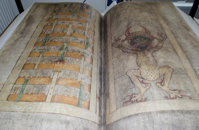 В книге отсутствуют страницы с 27 по. Гигас Библия дьявола. Манускрипт Библия дьявола. Кодекс Гигас («Библия дьявола»). Кодекс Гигас изображение дьявола.