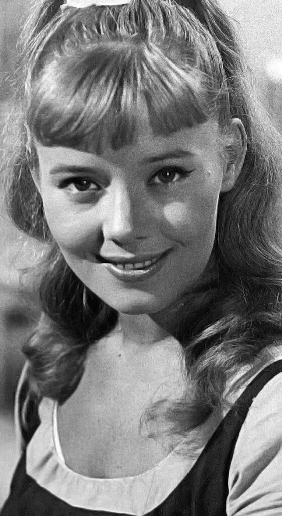 Людмила Сенчина.