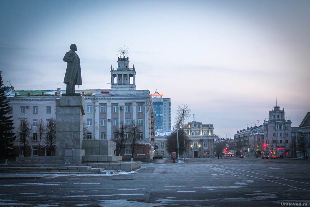 Курган площадь. Курган центр города. Центральная площадь Курган фото.