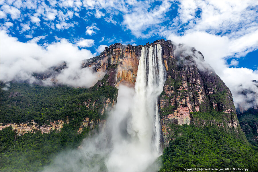 Самый высокий водопад крыма название. Водопад Анхель. Самый высокий водопад (Анхель 979 м.. Самый высокий водопад в Южной Америке. Самы йвысоки водопад в мире.