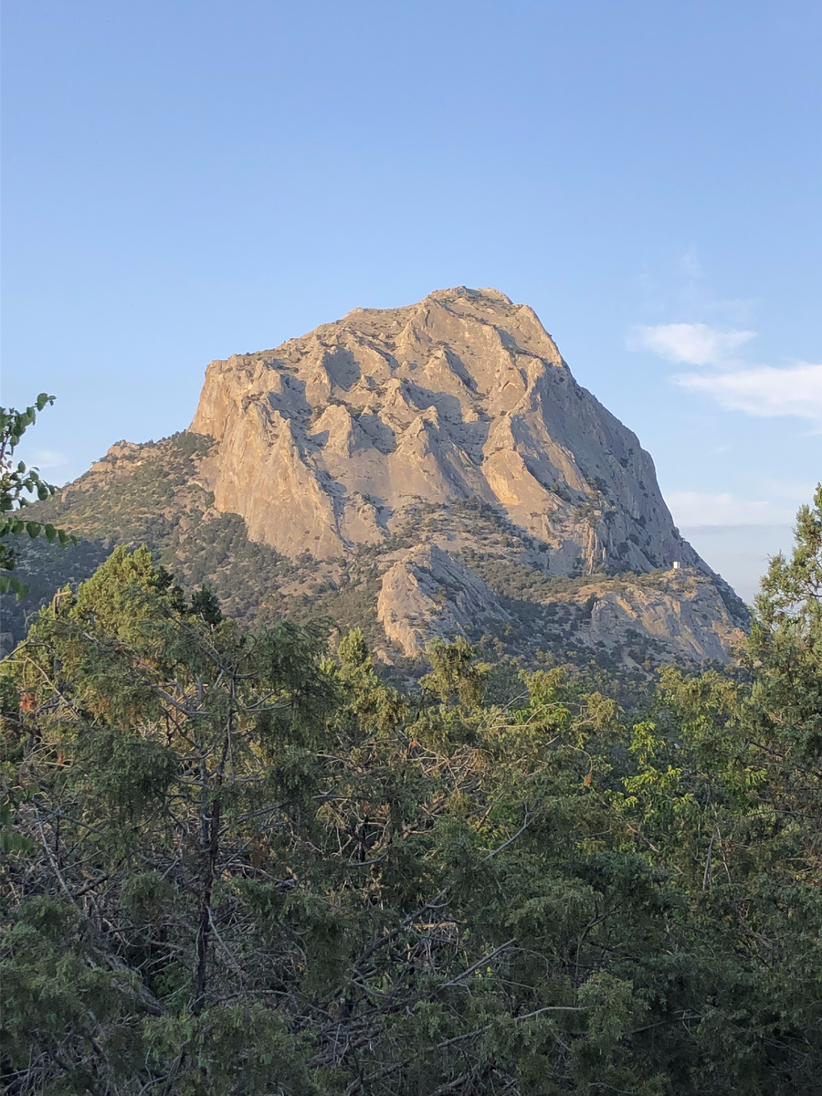 Знаменитая гора Сокол - одно из мест Силы. А Вы на нее забирались?