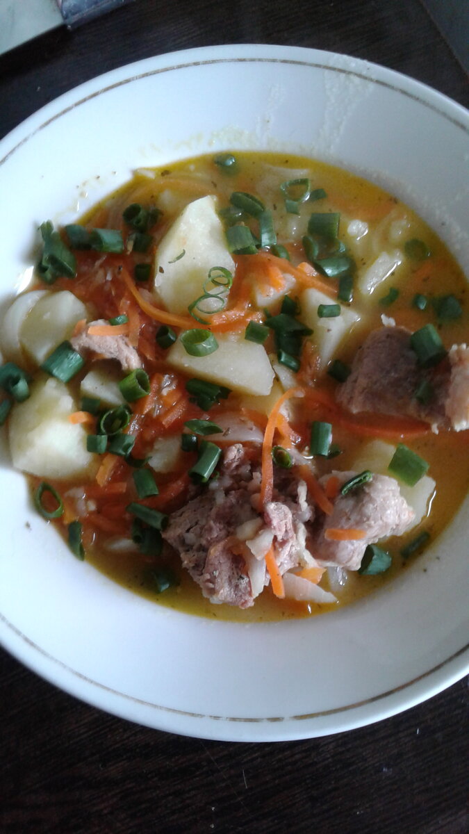 Тушенная картошка с овощами и свининой по деревенски