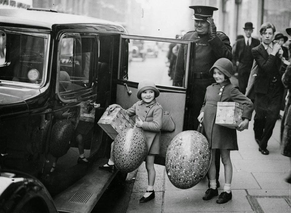 Easter shopping in London, 1936