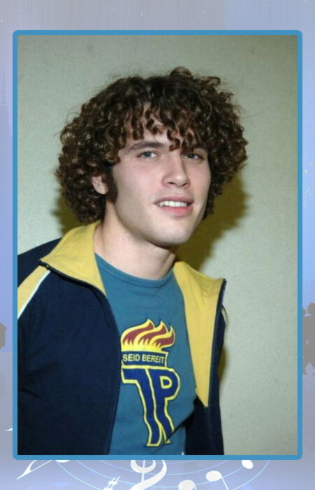 Павел Артемьев.