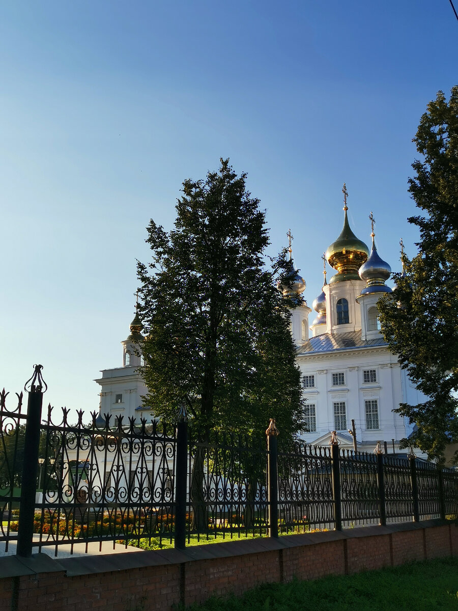 Воскресенский собор