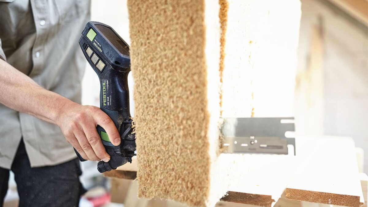 Аккумуляторный резак для раскроя изоляционных материалов Festool ISC 240