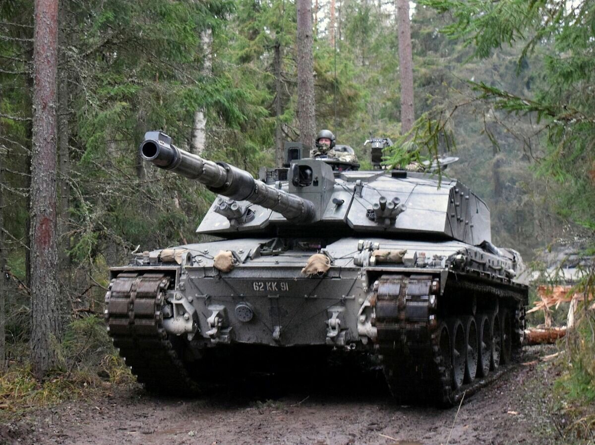    Основной боевой танк сухопутных войск Великобритании Challenger 2© Фото : UK MOD © Crown copyright/Cpl Rigg