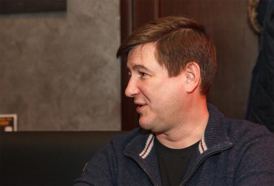 До сих пор помню пиво из Камбоджи из сердцевины пальмы, это был какой-то адский ад, я выпил грамм 100, а утром встал, и у меня во рту - вкус прокисшей пальмы. Как-то они там его пьют, это их национальное пиво.
