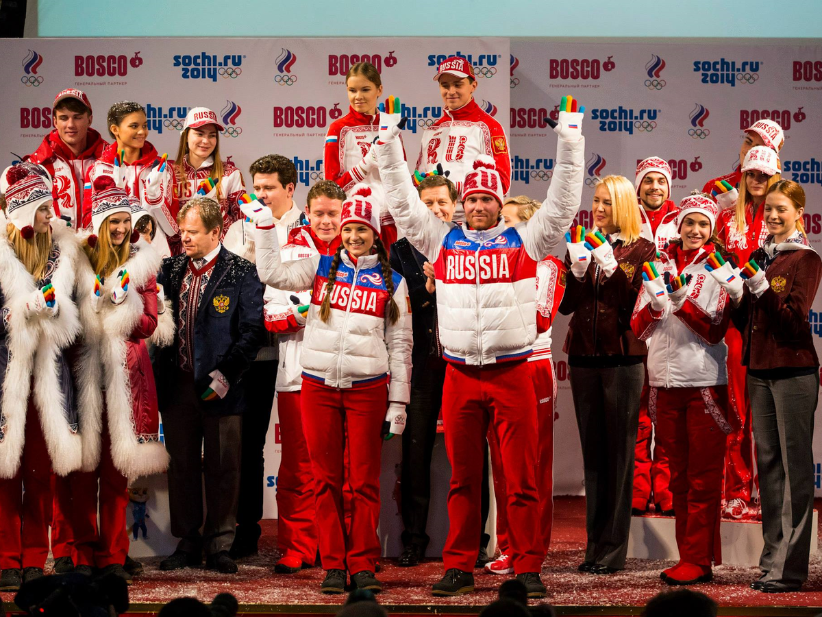 В 2014 году под. Сборная России Олимпийская Сочи Боско. Форма олимпийской сборной России Боско 2014. Форма олимпийской сборной России Боско. Одежда олимпийской сборной России Сочи 2014.