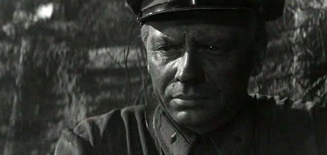 (Анатолий Папанов в роли генерала Серпилина, героя романа К. Симонова "Живые и мертвые")