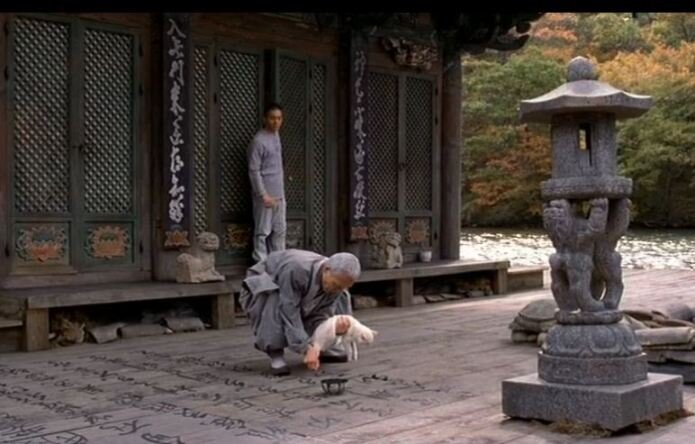 На фото: Молитва, которая должна помочь