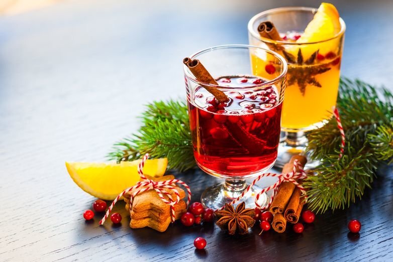 Рецепт мандариново-клюквенного рождественского пунша: горячий напиток для праздничного настроения