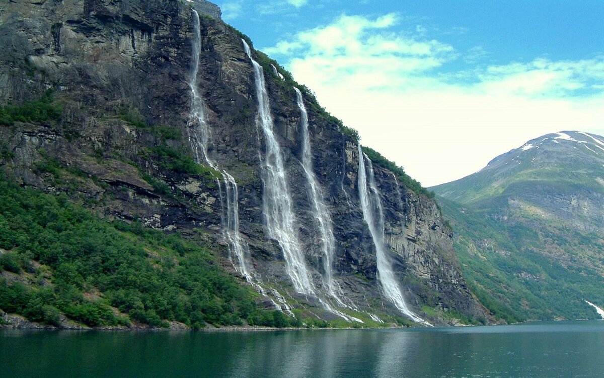 Гейрангер-Фьорд (Geirangerfjorden)