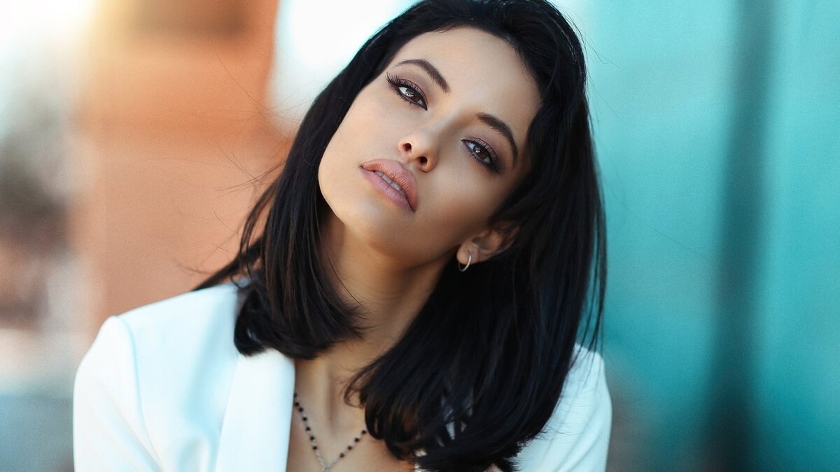 Узнай секреты поведения с мужчинами...тебя запомнят как королеву и не смогут забыть! А подружки обзавидуются)