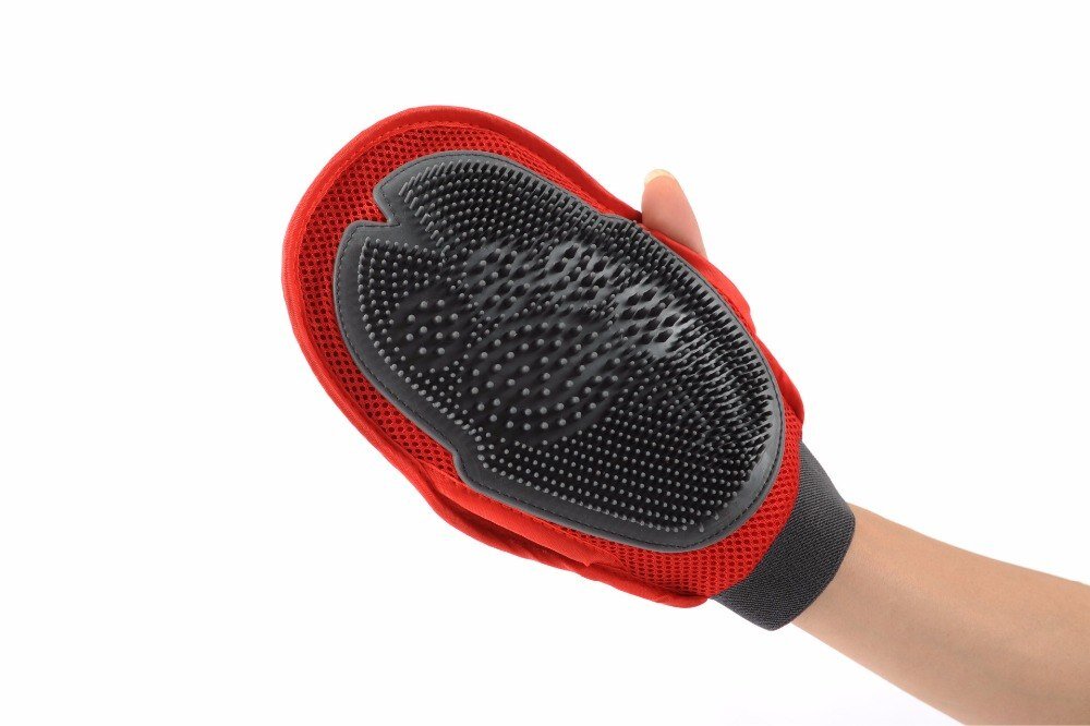 Первая и моя любииимая - силиконовая рукавица-щётка  