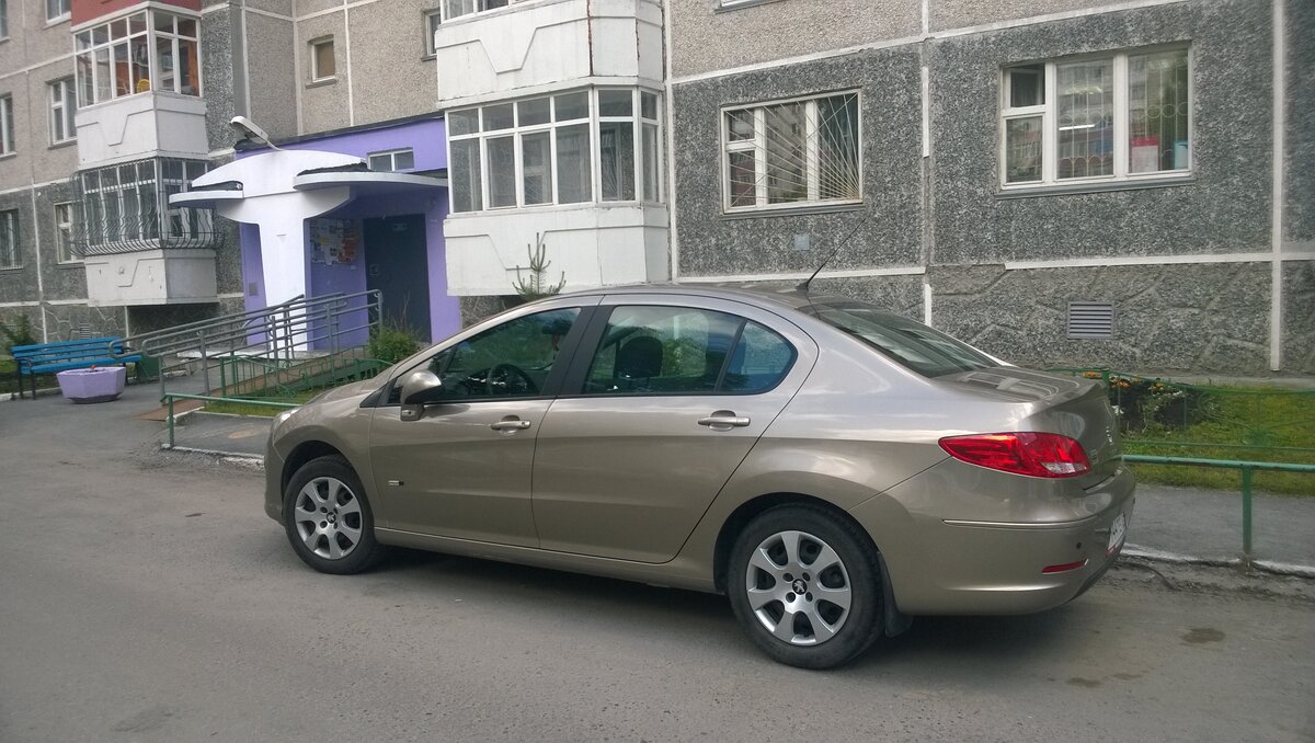 Пежо-408. Моя машина на сегодня.