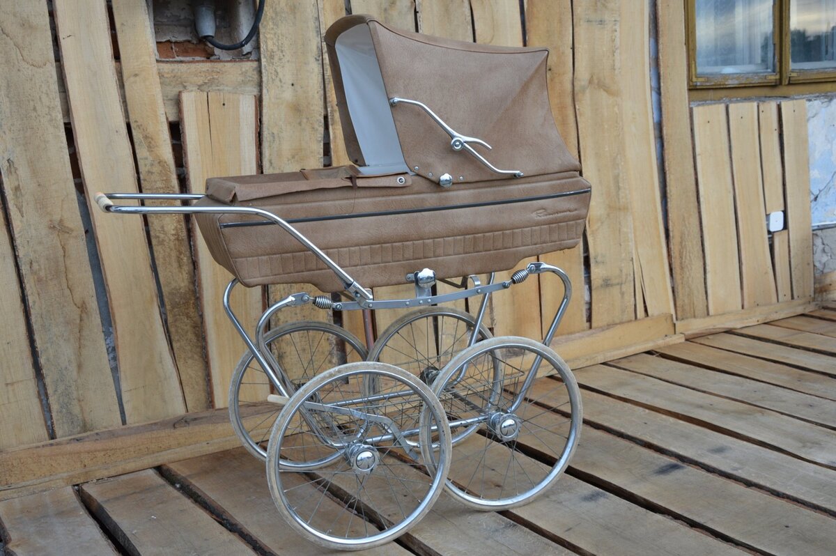 Старинные коляски. Тачка коляска. Переделка старой коляски. Старинная коляска на раме. Купить старую коляску