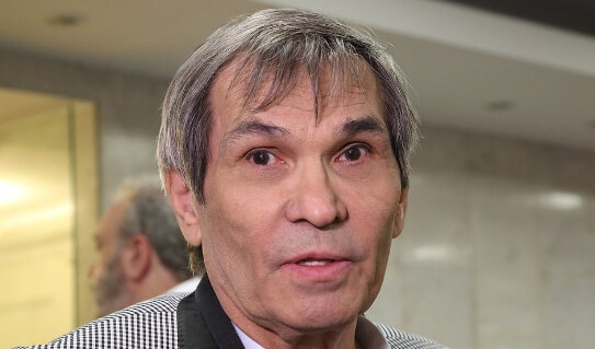 Бари Алибасов отравился