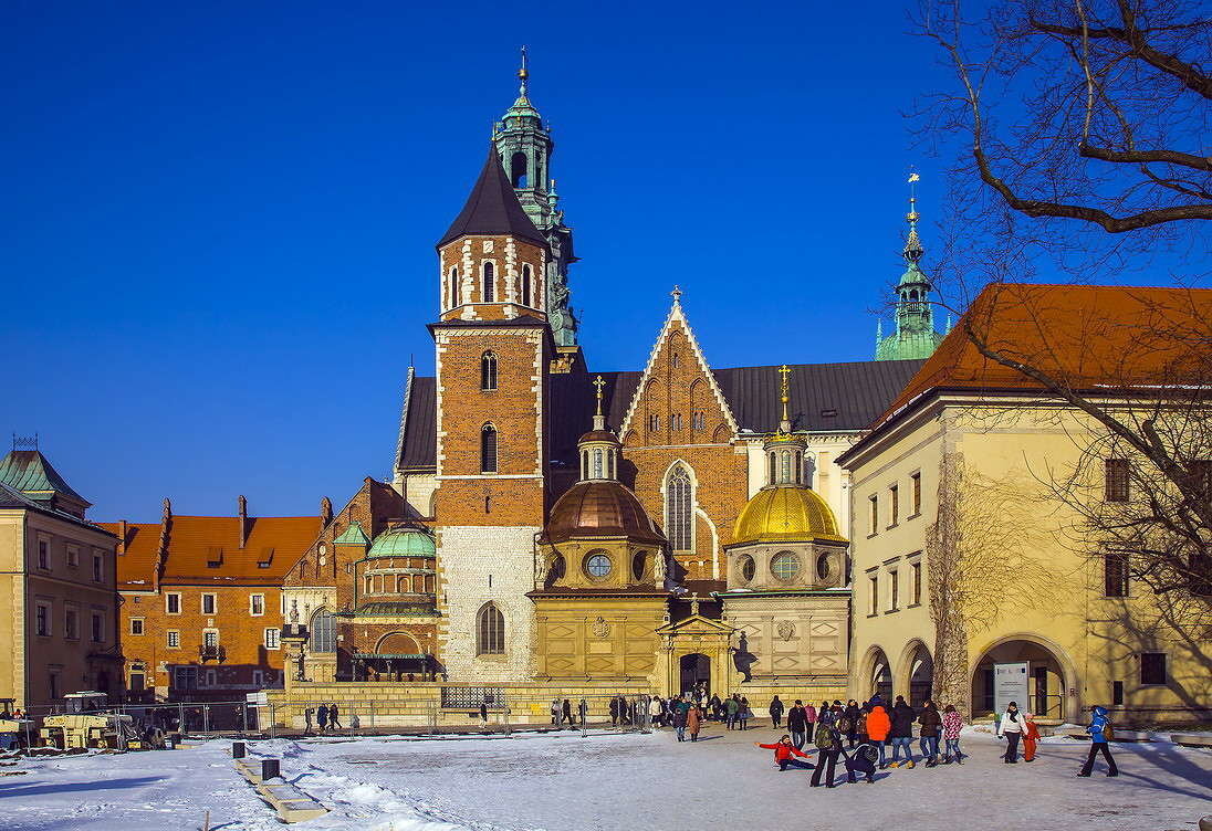 Собор располагается на территории Вавельского замка