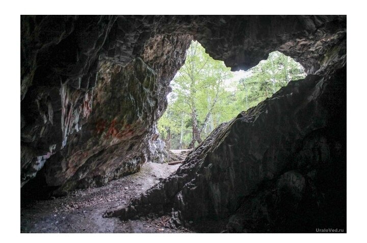 Пещера внутри 